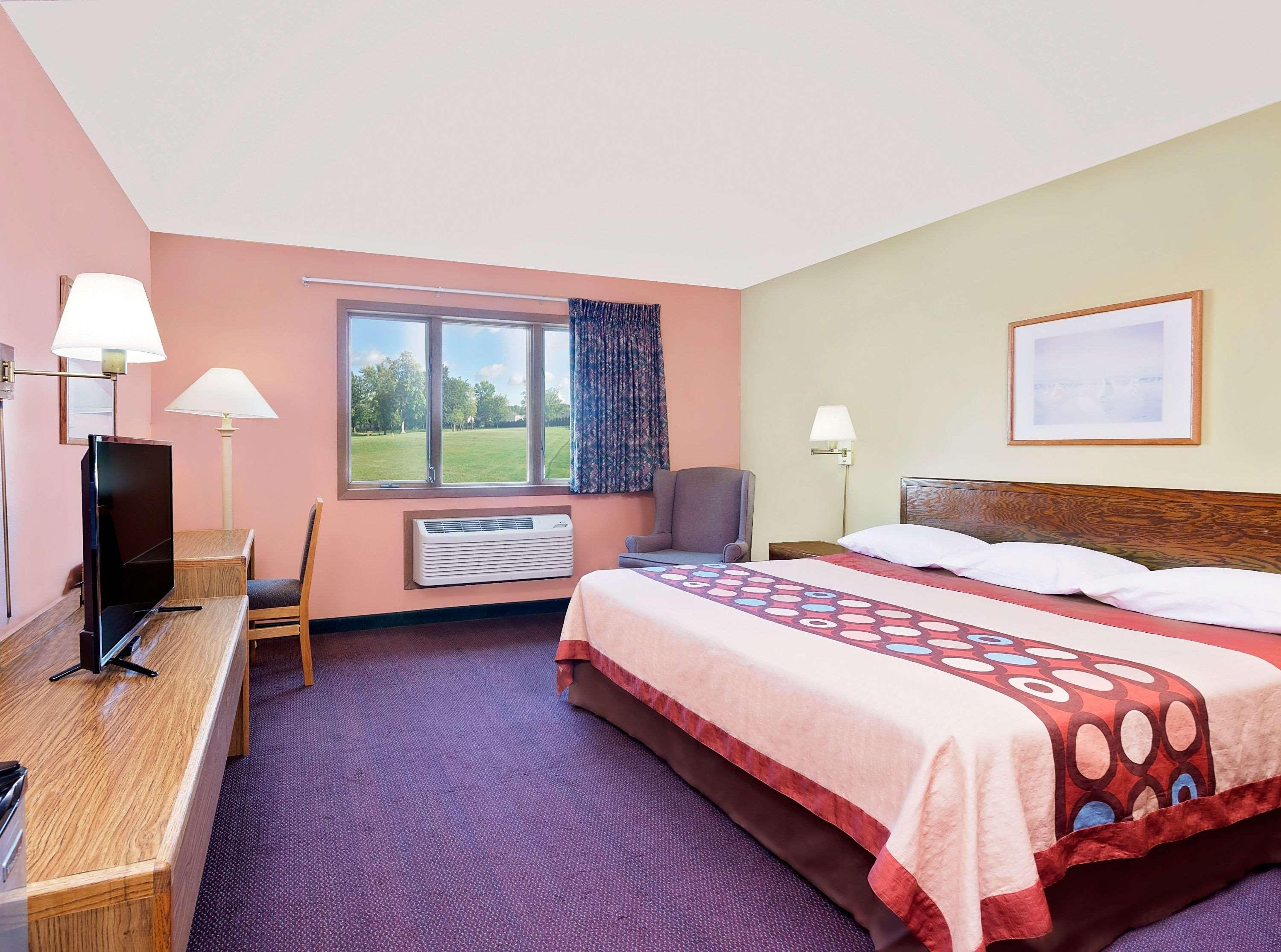 מלון Super 8 By Wyndham סטורג'און ביי מראה חיצוני תמונה